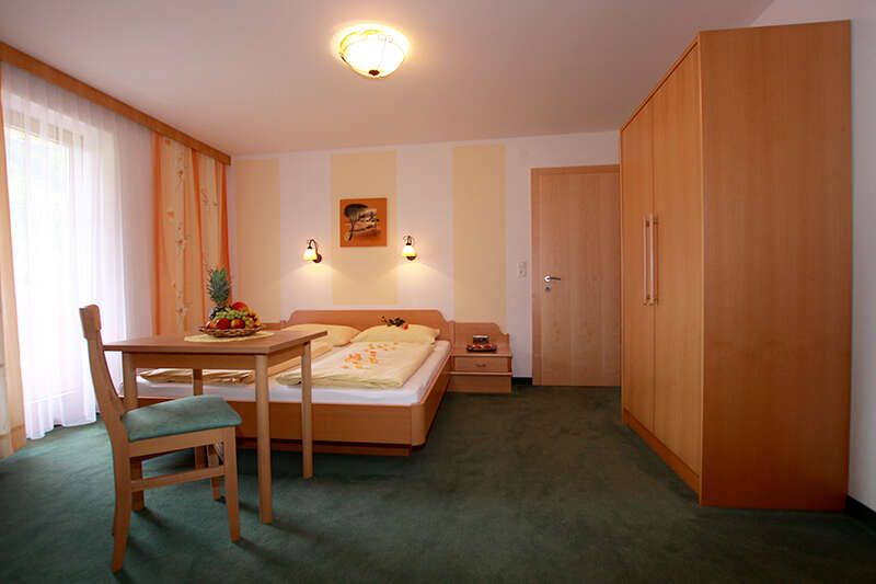 Appartement 4 mit Doppelbettzimmer im Landhaus Barbara im Zillertal